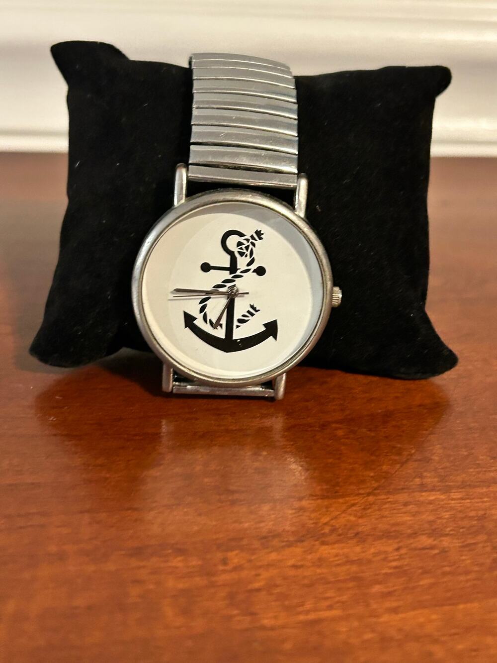 Amadi, from the Treasured Times $15.00  watch collection.silver tone new battery